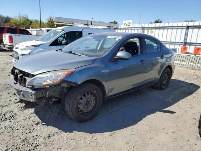 MAZDA 3 I 2013 with VIN JM1BL1TG5D1735264 - Photo from auction