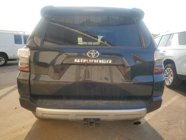 Photo 6 from auction – 2018 TOYOTA 4RUNNER SR with VIN JTEBU5JRXJ5496397