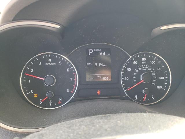 Photo 9 from auction – 2017 KIA FORTE LX with VIN 3KPFK4A78HE100986