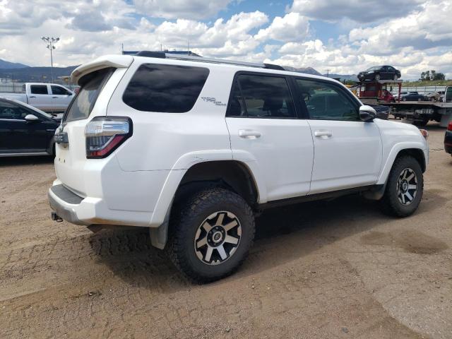 Photo 3 from auction – 2018 TOYOTA 4RUNNER SR with VIN JTEBU5JR1J5535975