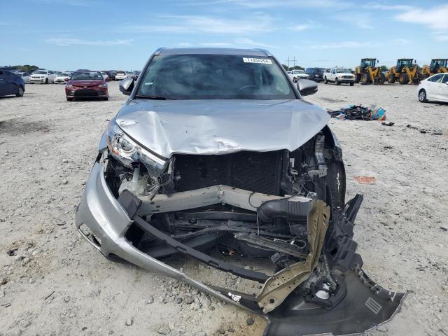 Photo 5 from auction – 2015 TOYOTA HIGHLANDER with VIN 5TDYKRFH5FS048081