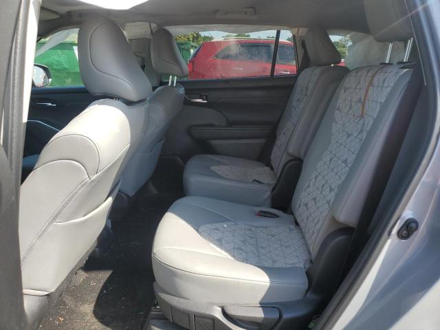Photo 11 from auction – 2022 TOYOTA HIGHLANDER with VIN 5TDABRCH2NS544461