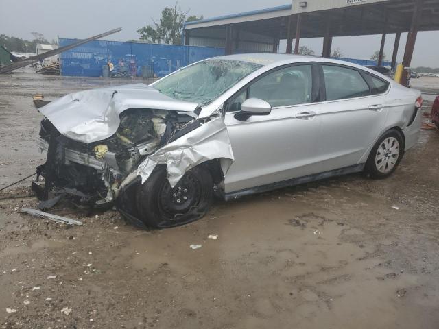FORD FUSION S 2013 with VIN 3FA6P0G72DR338097 - Photo from auction