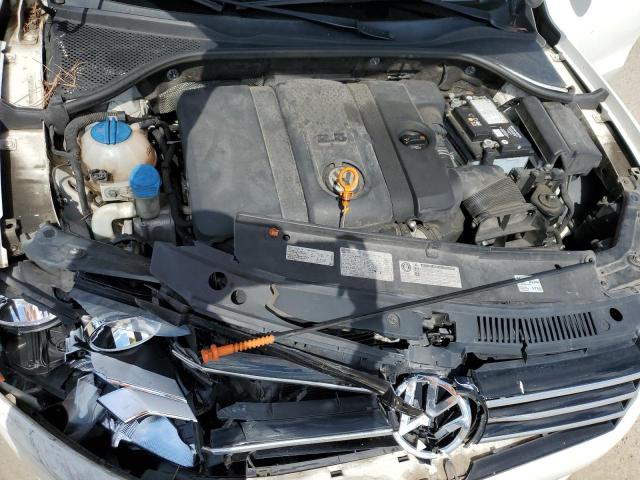 Photo 11 from auction – 2013 VOLKSWAGEN PASSAT SE with VIN 1VWBP7A32DC044315