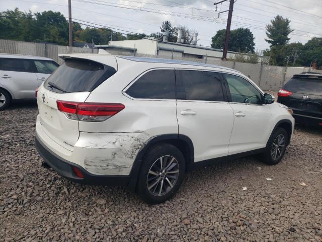 Photo 3 from auction – 2019 TOYOTA HIGHLANDER with VIN 5TDJZRFH8KS917473