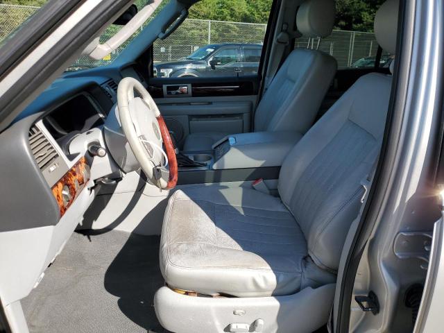 Photo 7 from auction – 2004 LINCOLN NAVIGATOR with VIN 5LMFU28R34LJ00328