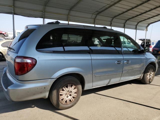 Photo 3 from auction – 2005 CHRYSLER TOWN & COU with VIN 2C4GP44R05R538110