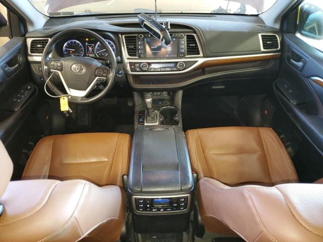 Photo 8 from auction – 2018 TOYOTA HIGHLANDER with VIN 5TDDZRFH9JS879991