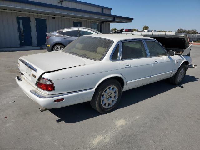 Photo 3 from auction – 2000 JAGUAR XJ8 with VIN SAJDA14C6YLF03460
