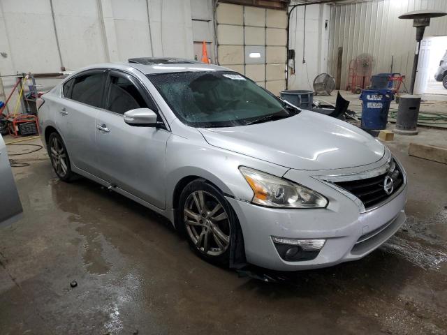 Photo 4 from auction – 2014 NISSAN ALTIMA 3.5 with VIN 1N4BL3AP1EC192246