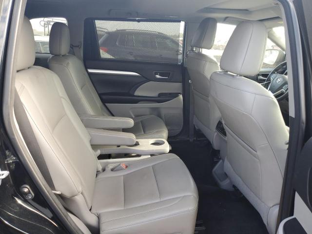 Photo 10 from auction – 2017 TOYOTA HIGHLANDER with VIN 5TDJZRFH7HS471129