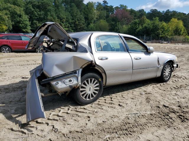 Photo 3 from auction – 2003 LINCOLN TOWN CAR E with VIN 1LNHM81W43Y704017