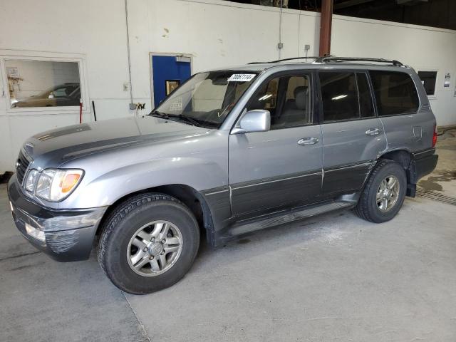 LEXUS LX 470 2001 with VIN JTJHT00W913509242 - Photo from auction