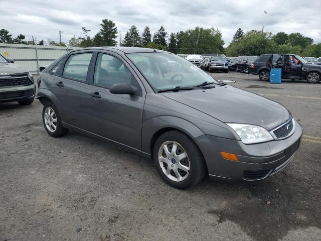 Photo 4 from auction – 2005 FORD FOCUS ZX4 with VIN 1FAFP34N35W297787