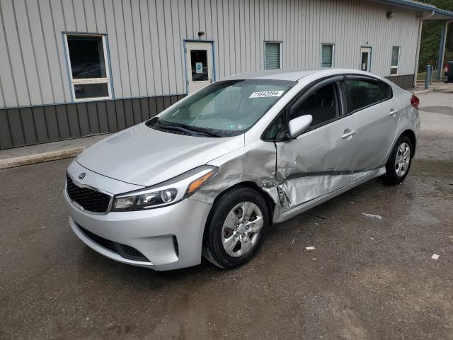 Photo 1 from auction – 2018 KIA FORTE LX with VIN 3KPFK4A70JE277893