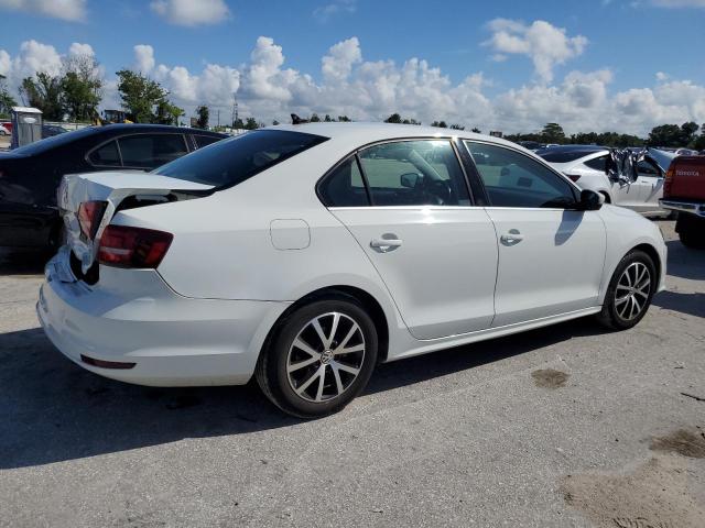 Photo 3 from auction – 2017 VOLKSWAGEN JETTA SE with VIN 3VWDB7AJ2HM364017