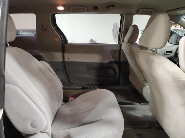 Photo 11 from auction – 2011 TOYOTA SIENNA with VIN 5TDZK3DC8BS151756