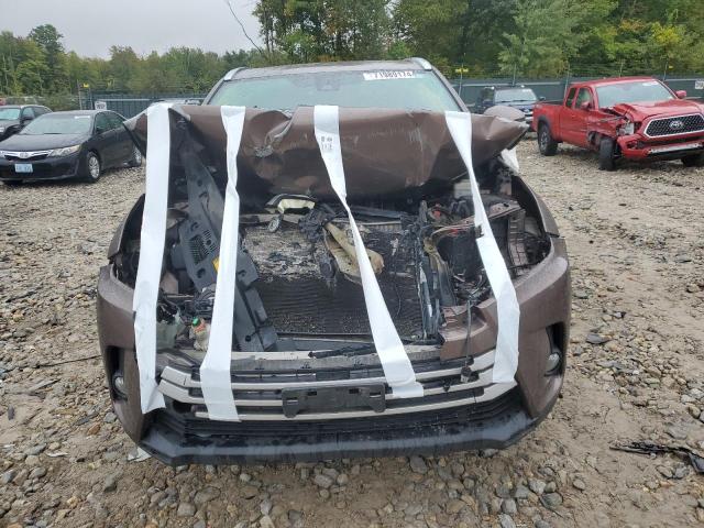 Photo 5 from auction – 2017 TOYOTA HIGHLANDER with VIN 5TDJZRFH2HS432755