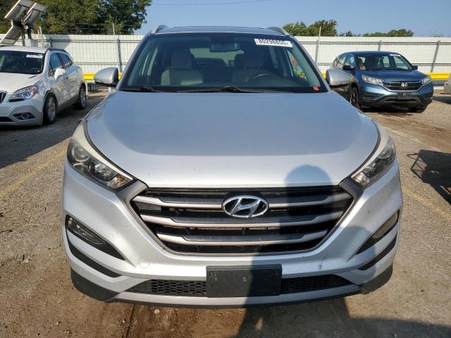 Photo 5 from auction – 2016 HYUNDAI TUCSON LIM with VIN KM8J33A29GU214304