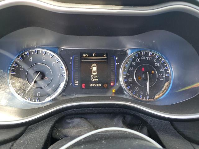Photo 9 from auction – 2015 CHRYSLER 200 LIMITE with VIN 1C3CCCAB9FN677666