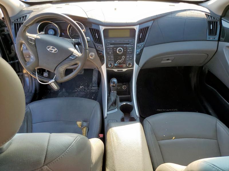 Photo 8 from auction – 2011 HYUNDAI SONATA SE with VIN 5NPEC4AB3BH256708