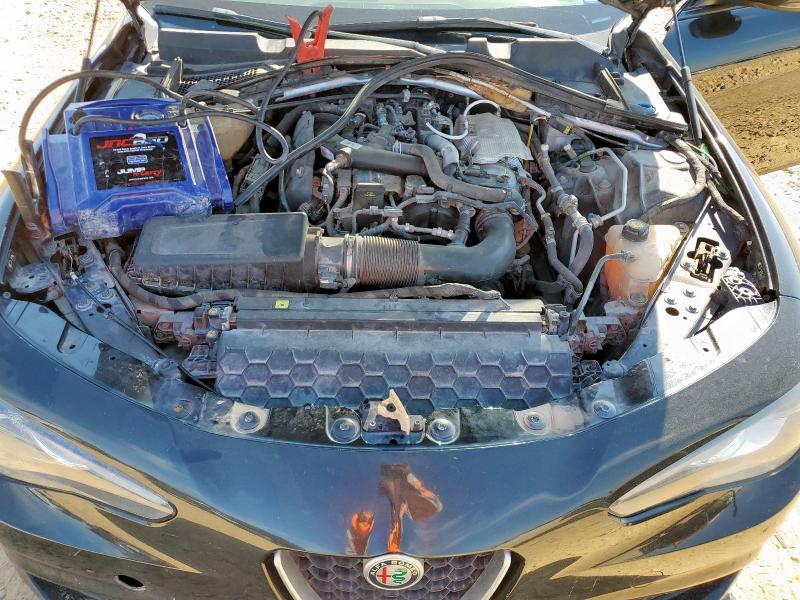 Photo 11 from auction – 2017 ALFA ROMEO GIULIA with VIN ZARFAEBN6H7551927