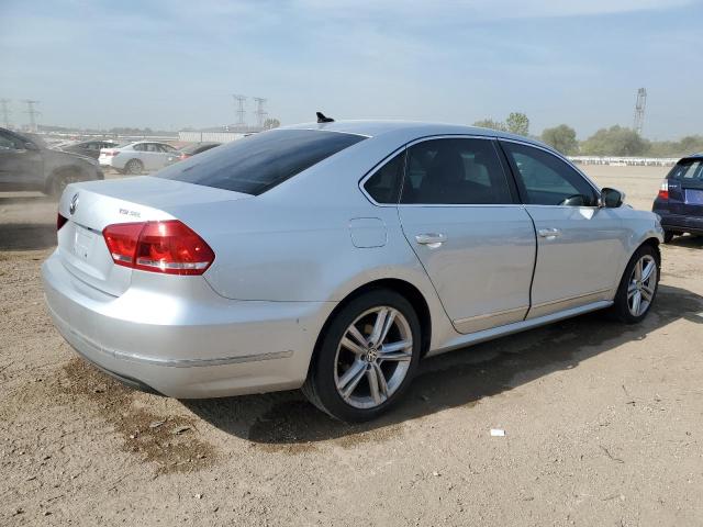 Photo 3 from auction – 2015 VOLKSWAGEN PASSAT with VIN 1VWCS7A30FC116490