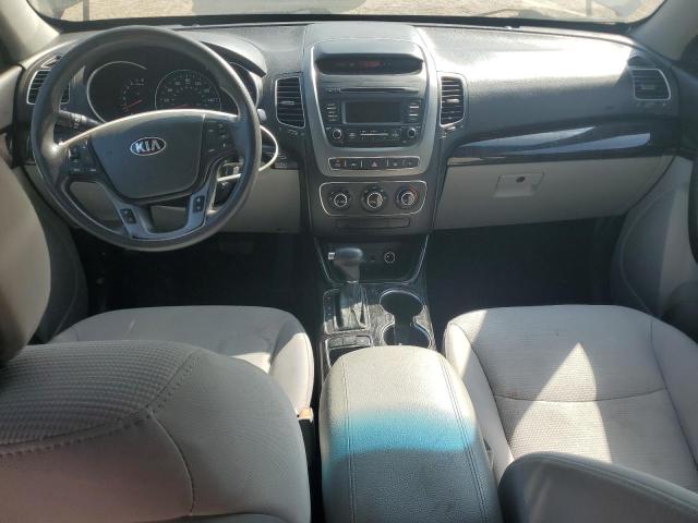 Photo 8 from auction – 2015 KIA SORENTO LX with VIN 5XYKTDA76FG659304