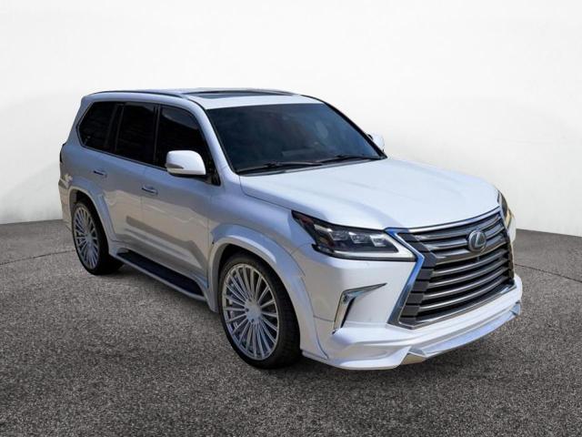 Photo 1 from auction – 2017 LEXUS LX 570 with VIN JTJHY7AX1H4235458
