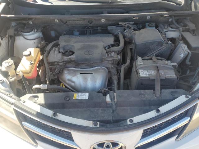 Photo 12 from auction – 2015 TOYOTA RAV4 LE with VIN JTMBFREV1FJ038999