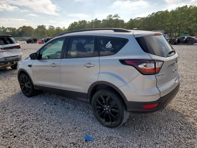 Photo 2 from auction – 2018 FORD ESCAPE SE with VIN 1FMCU9GD5JUD05272