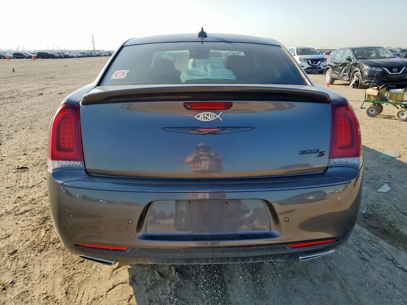 Photo 6 from auction – 2021 CHRYSLER 300 S with VIN 2C3CCABG1MH685426