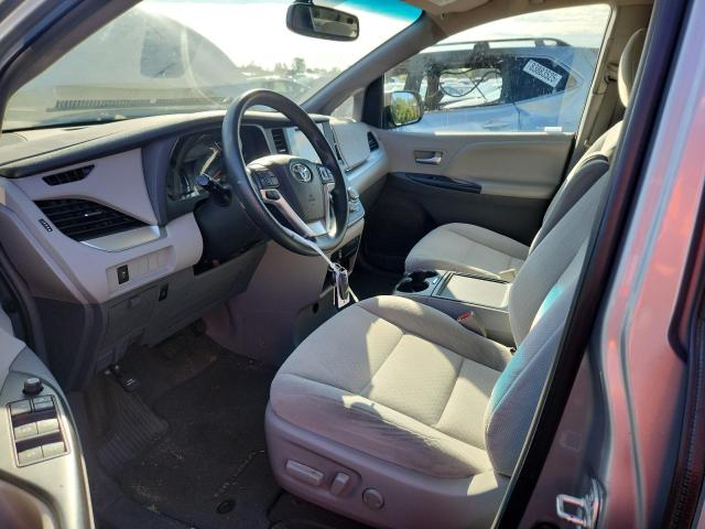 Photo 7 from auction – 2015 TOYOTA SIENNA LE with VIN 5TDKK3DC8FS638172