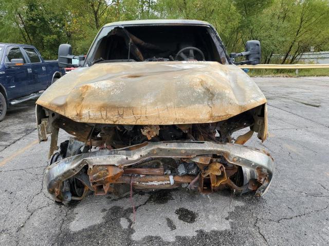 Photo 5 from auction – 2005 CHEVROLET SILVERADO with VIN 1GCHK232X5F943958