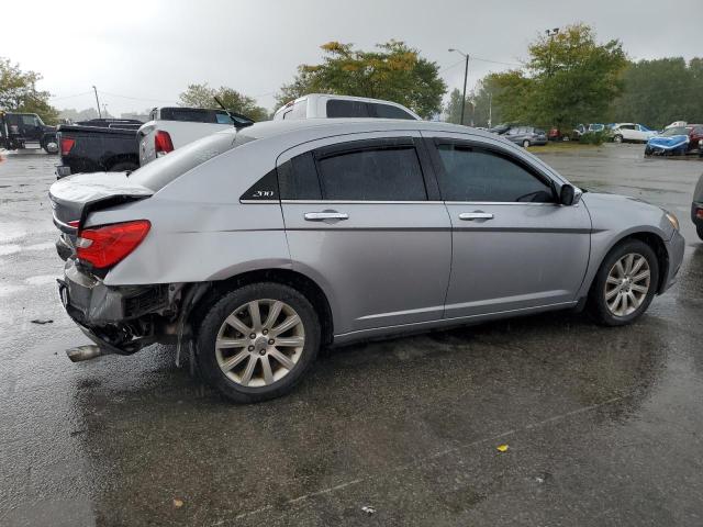 Photo 3 from auction – 2013 CHRYSLER 200 LIMITED with VIN 1C3CCBCG8DN653018