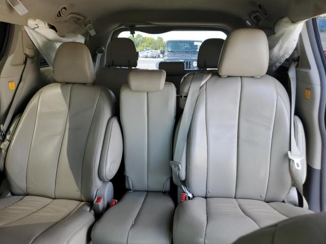 Photo 10 from auction – 2013 TOYOTA SIENNA XLE with VIN 5TDYK3DC8DS281566