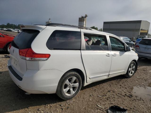 Photo 3 from auction – 2011 TOYOTA SIENNA LE with VIN 5TDKK3DC3BS136714