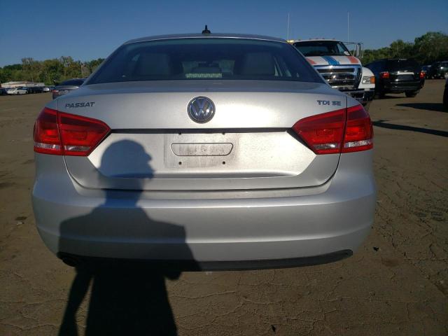 Photo 6 from auction – 2014 VOLKSWAGEN PASSAT SE with VIN 1VWBN7A32EC001701