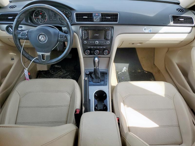 Photo 8 from auction – 2014 VOLKSWAGEN PASSAT SE with VIN 1VWBS7A34EC030030