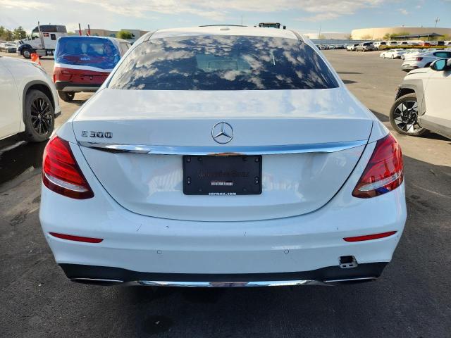 Photo 6 from auction – 2017 MERCEDES-BENZ E 300 with VIN WDDZF4JB4HA016842