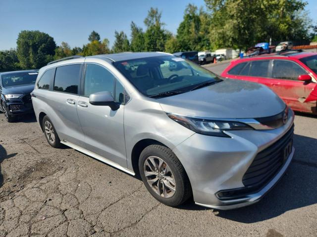 Photo 4 from auction – 2022 TOYOTA SIENNA LE with VIN 5TDBSKFC0NS050319