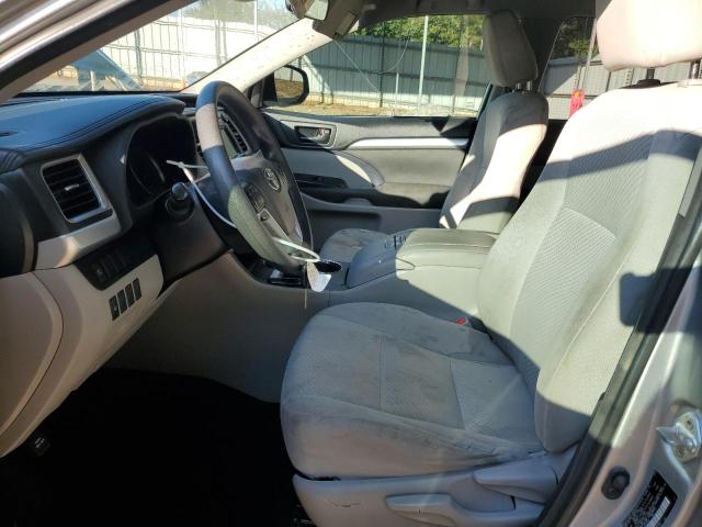 Photo 7 from auction – 2018 TOYOTA HIGHLANDER with VIN 5TDZARFH4JS040330