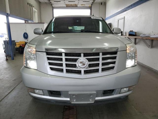 Photo 5 from auction – 2011 CADILLAC ESCALADE ESV PREMIUM with VIN 1GYS3JEF4BR234766