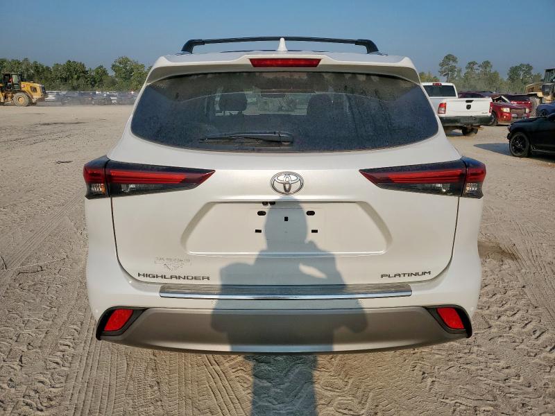 Foto 6 de la subasta – 2024 TOYOTA HIGHLANDER con VIN 5TDKDRAH2RS544080