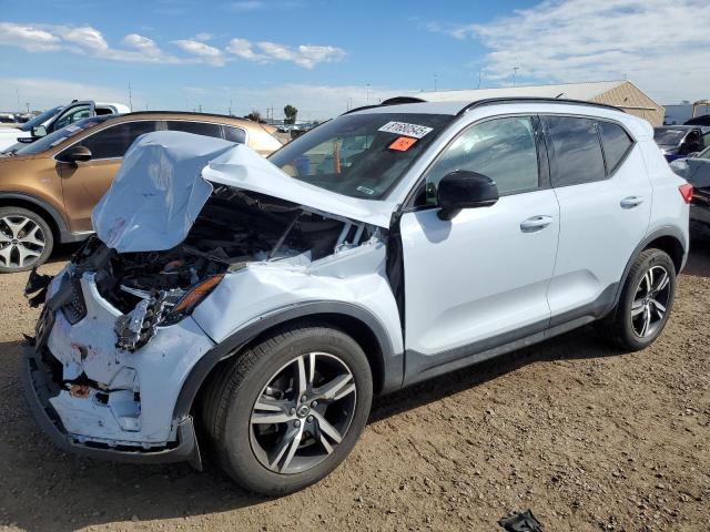 2024 VOLVO XC40 CORE