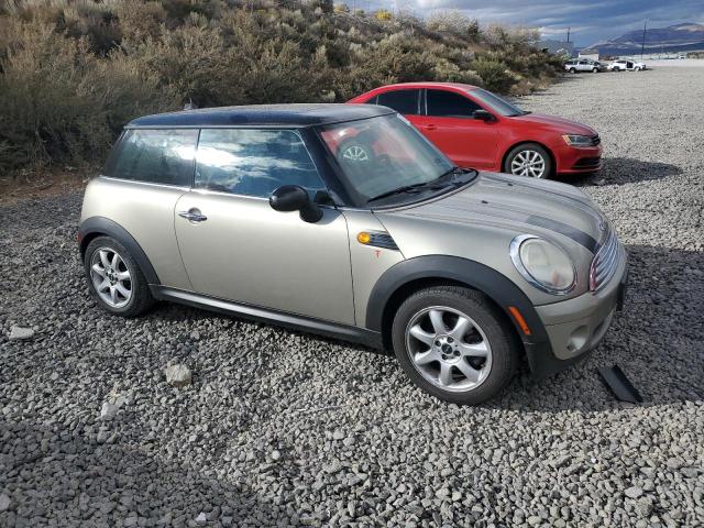Photo 4 from auction – 2007 MINI COOPER with VIN WMWMF33577TU63395