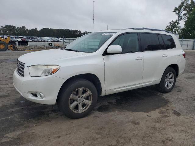 TOYOTA HIGHLANDER SE 2010 with VIN 5TDJK3EH2AS013197 - Photo from auction