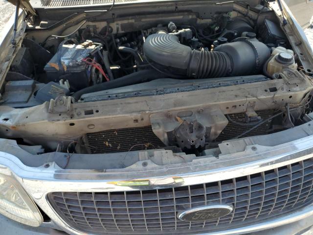 Photo 12 from auction – 2002 FORD EXPEDITION XLT with VIN 1FMRU15W32LA69034