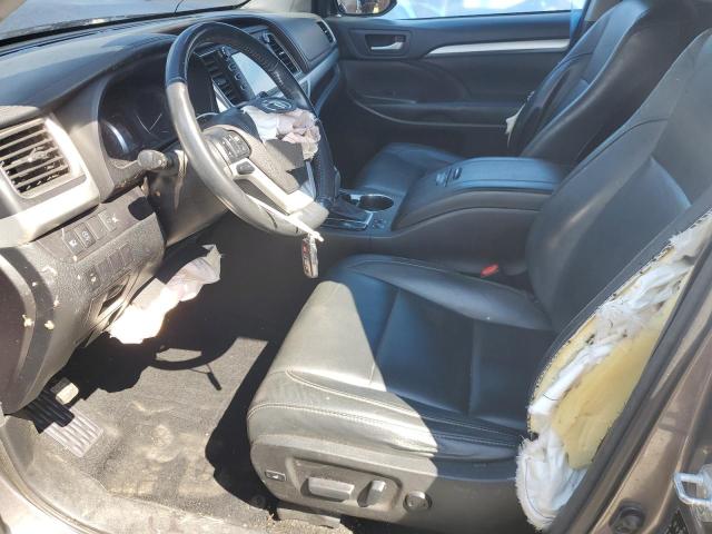 Photo 7 from auction – 2017 TOYOTA HIGHLANDER with VIN 5TDKZRFH7HS194728