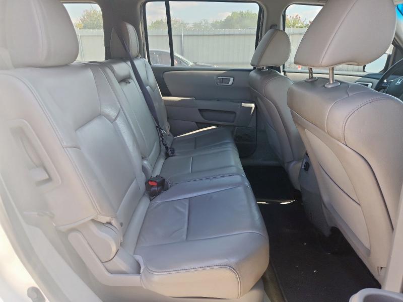 Photo 11 from auction – 2015 HONDA PILOT EXL with VIN 5FNYF3H56FB003692